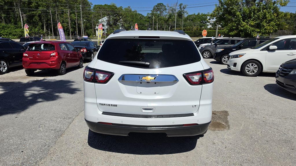 2017 Chevrolet Traverse 1LT - Photo 6