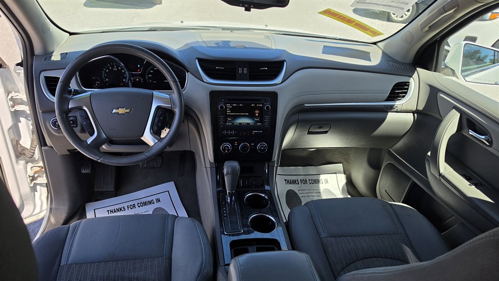 2017 Chevrolet Traverse 1LT - Photo 7