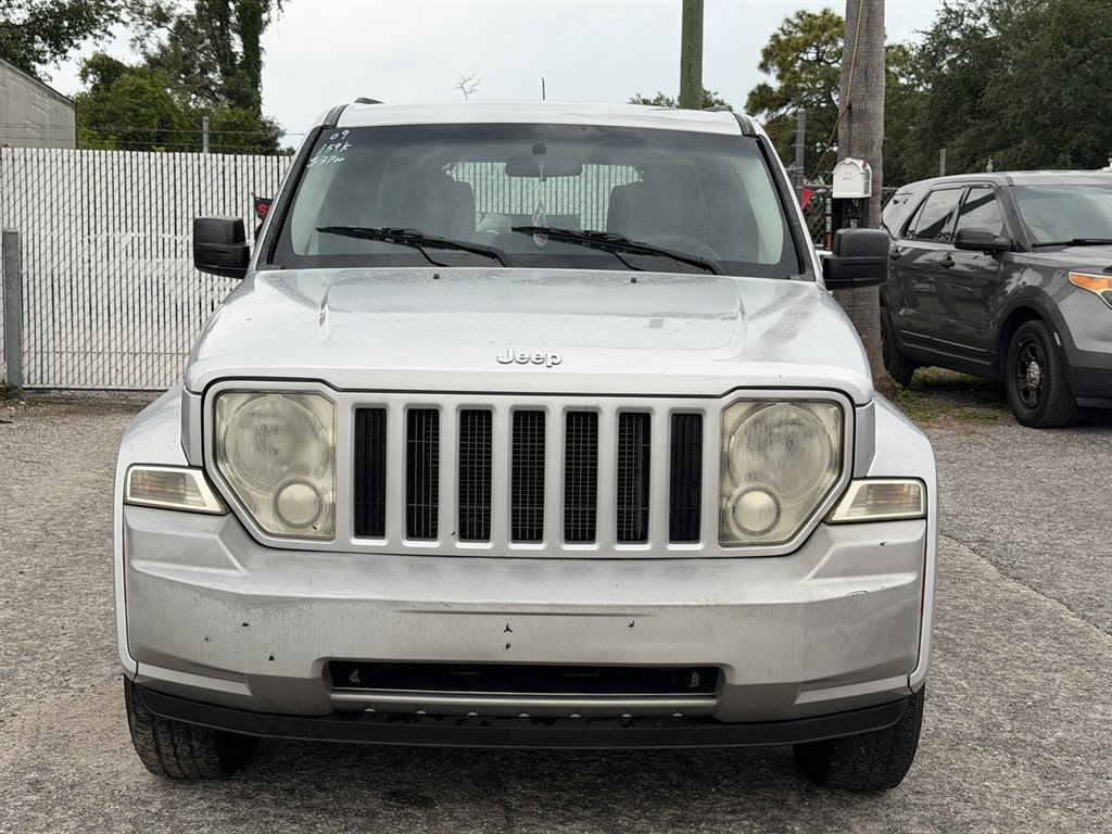 2009 Jeep Liberty Sport's photo
