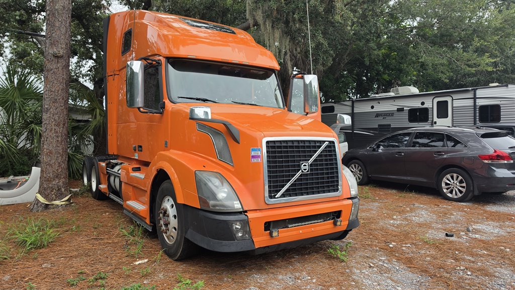 2016 Volvo VN